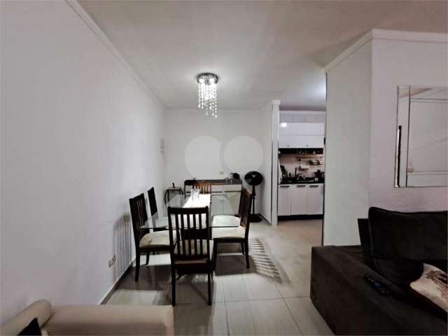 Casa com 4 quartos à venda na Avenida Primavera de Caiena, 70, Parque Santa Madalena, São Paulo, 231 m2 por R$ 600.000