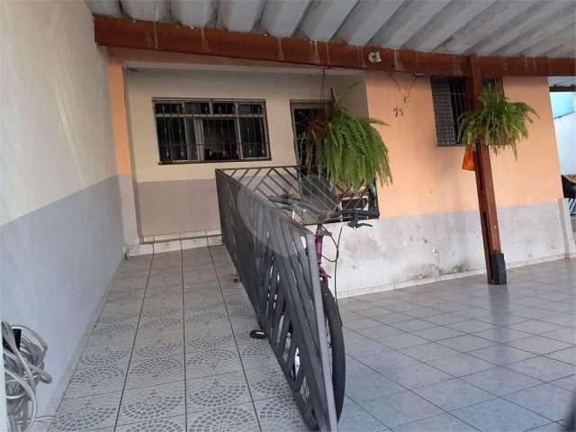 Casa térrea com 2 quartos à venda em Vila Primavera - SP