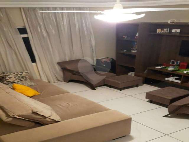 Casa com 3 quartos à venda em Vila Dalva - SP