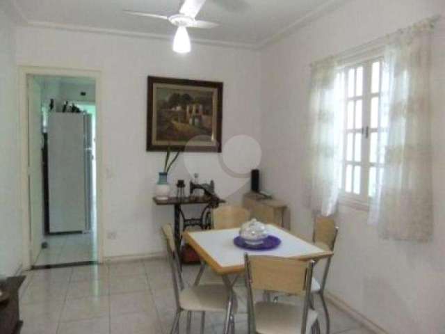 Casa com 3 quartos à venda em Vila Universitária - SP