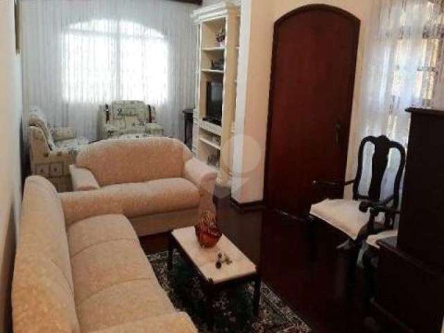 Casa com 3 quartos à venda em Jardim Colombo - SP