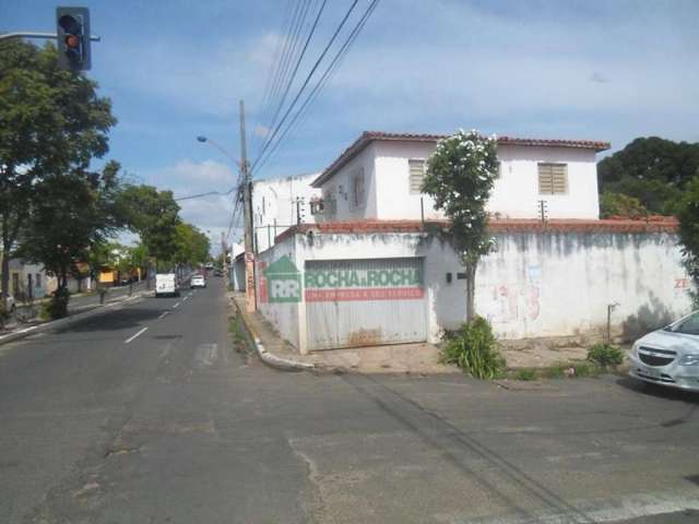 Casa para alugar com 234,00 metros quadrados no CENTRO - Teresina - Piauí