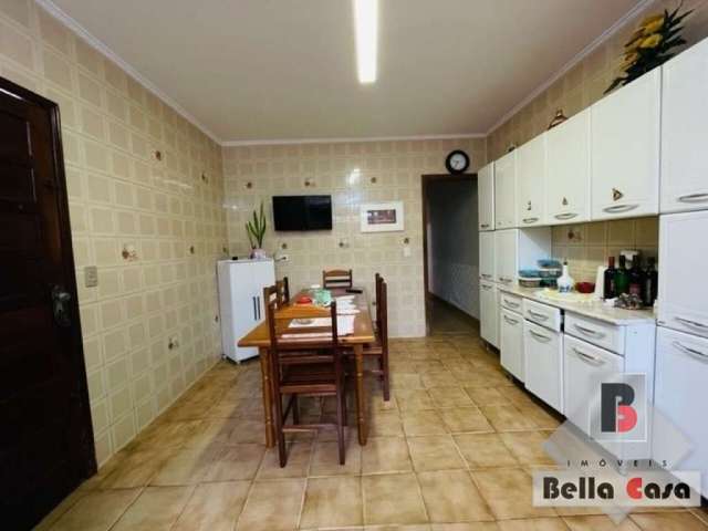 Casa Térrea à Venda na Mooca com Quintal e Churrasqueira ? oportunidade única!