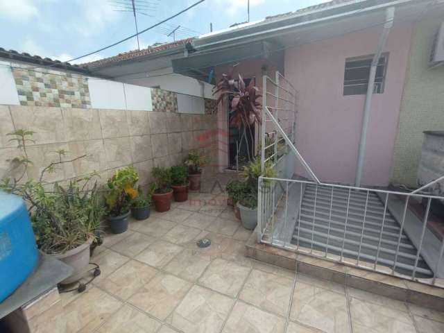 Casa à venda no Alto da Mooca ? 2 dormitórios, suíte, sacada e 1 vaga