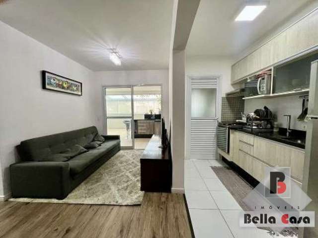 Apartamento próximo ao Metro Vila Prudente com varanda gourmet