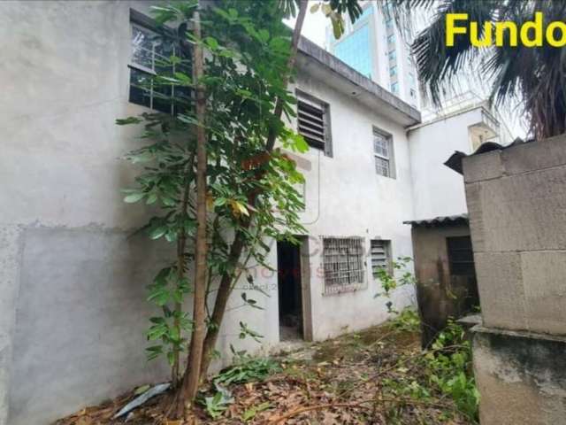 casa com edicula em terreno de 300m2.