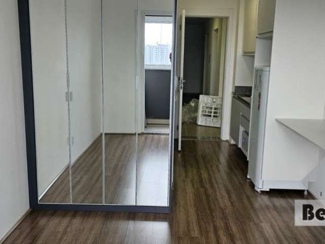 Apartamento/Studio de 25m,  1 dormitório suite ,cozinha com sacada envidraçada