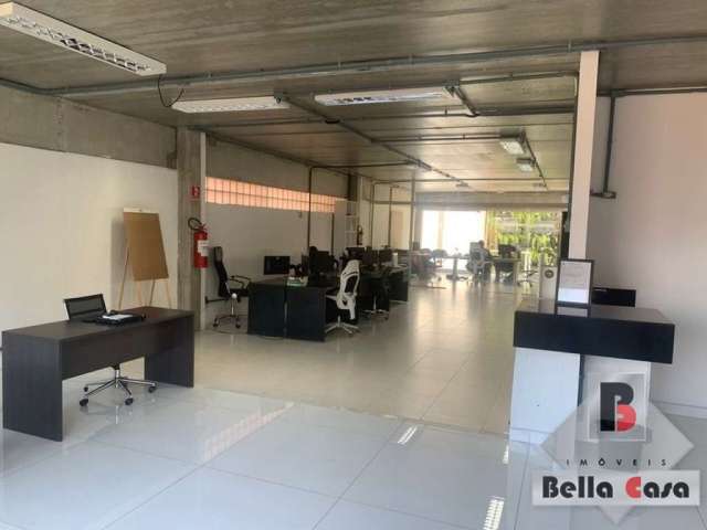 Conjunto comercial 200m²(1andar) 1 sala comercial  01 Cozinha - Projetada Todeschini.  02 banheiros