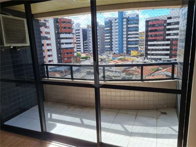 Apartamento com 3 quartos à venda em Ponta Verde - AL