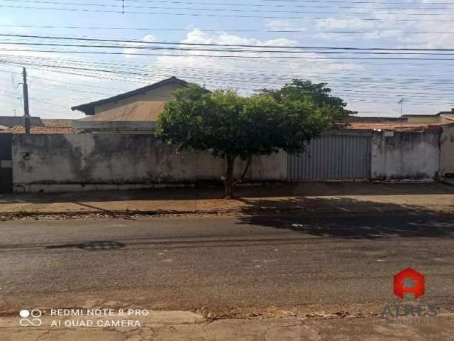 Casa com 3 quartos à venda na C 176, Jardim América, Goiânia por R$ 540.000