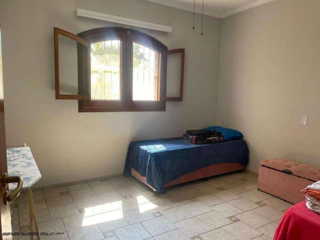 Casa para Venda em Poá, Vila Lúcia, 3 dormitórios, 1 suíte, 3 banheiros, 4 vagas