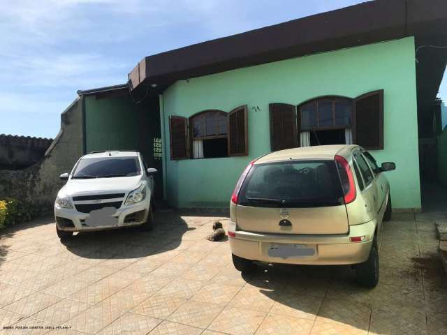 Casa para Venda em Mogi das Cruzes, Vila Jundiaí, 3 dormitórios, 1 suíte, 1 banheiro, 6 vagas