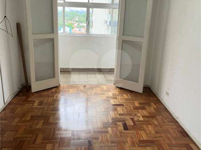 Apartamento com 3 quartos à venda em Cerqueira César - SP