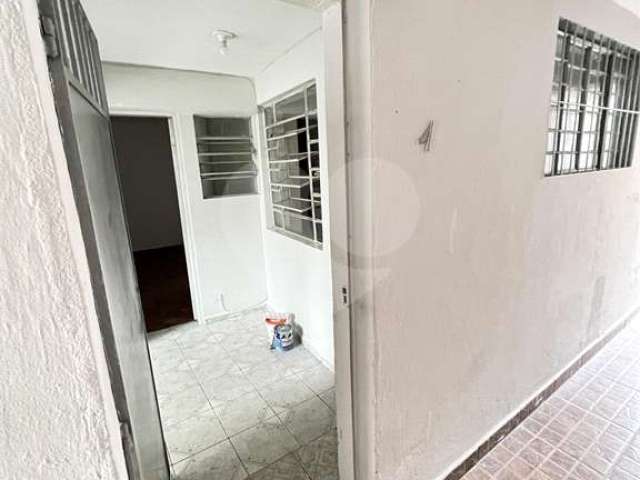 Casa de vila com 1 quartos para locação em Jardim Rossin - SP