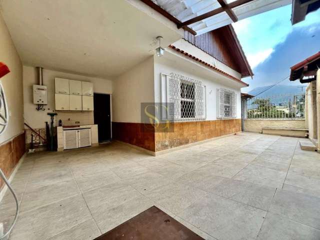 Casa para Venda em Teresópolis, Tijuca, 2 dormitórios, 1 banheiro, 1 vaga