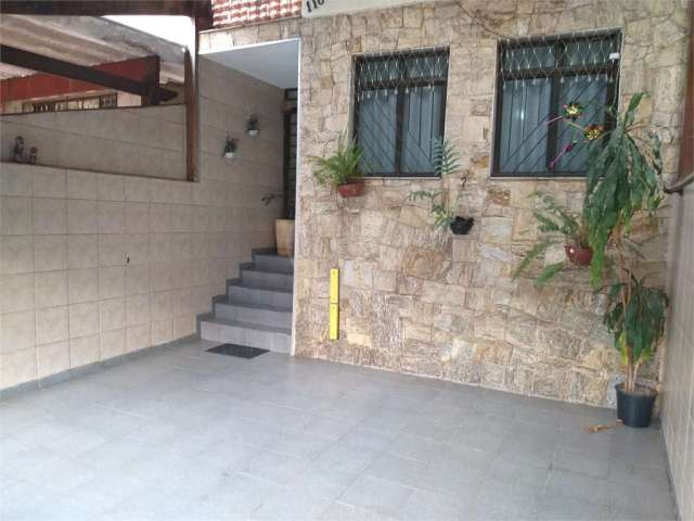 Casa com 3 quartos à venda em Vila Constança - SP