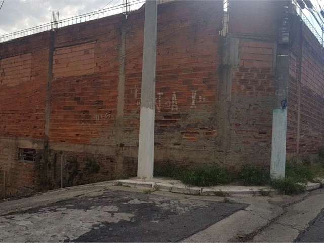 Terreno à venda em Vila Dorna - SP