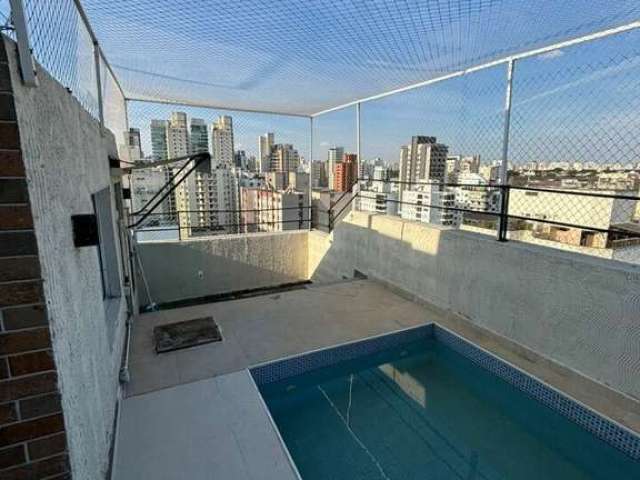 Aluga-se Cobertura Triplex 1 Dorm, 1 vaga de garagem , terraço com piscina.