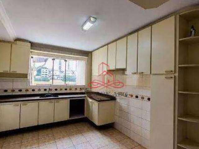 Sobrado com 3 Quartos e 3 banheiros para Alugar, 251 m²