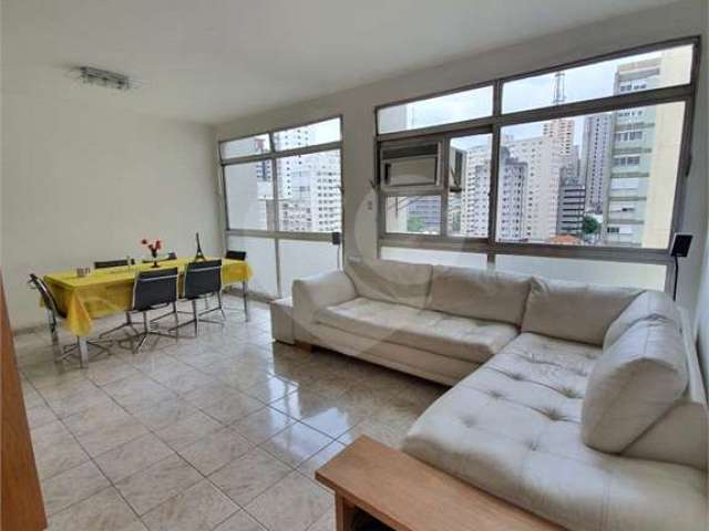 Apartamento a venda no Jardim Paulista. 3 quartos. 120 m2