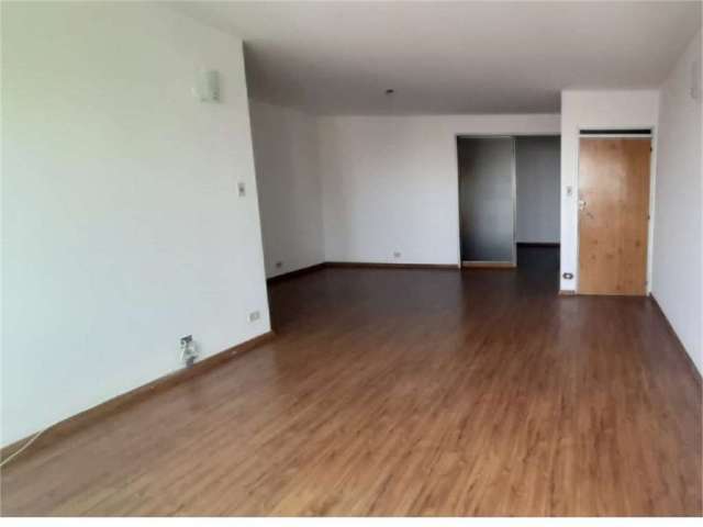 Apartamento em condomínio com lazer completo na Vila Mariana.