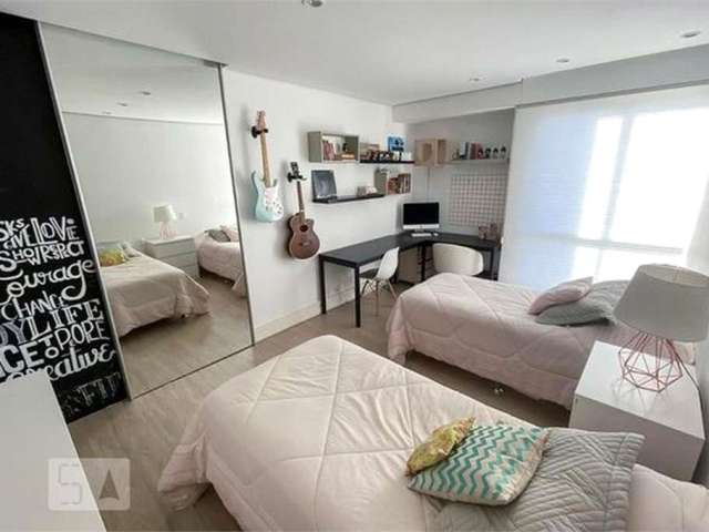 Luxuoso apartamento no Brooklin 3 dormitórios