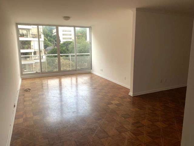 Apartamento com 160m2, 3 dormitórios no Jardins