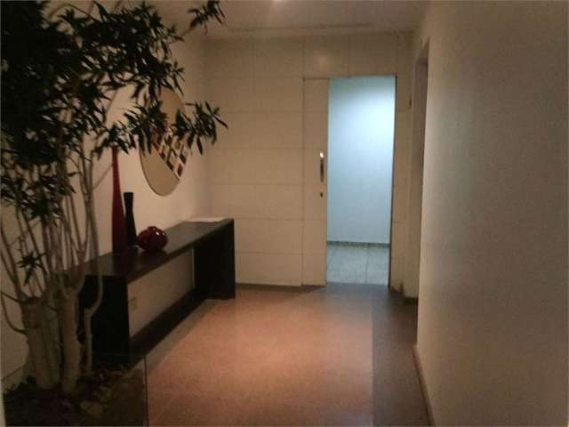 Apartamento à venda na Vila Olímpia- Proximo da nova Avenida Santo Amaro