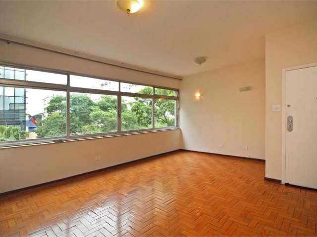 Apartamento no Itaim Bibi. 3 dormitórios. 105m2