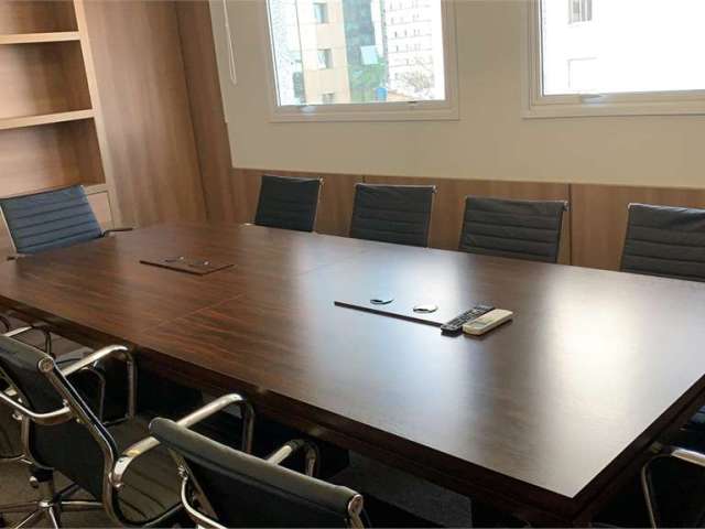 Sala Comercial com 110,00 m² no bairro Itaim Bibi em São Paulo