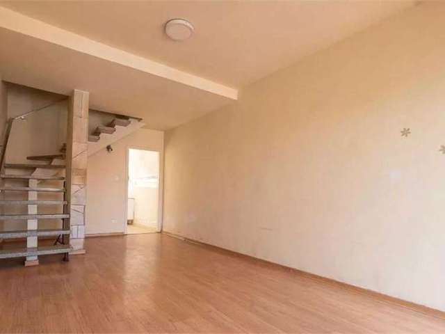 Casa para venda na Vila Madalena com 2 dormitórios, 1 vaga!