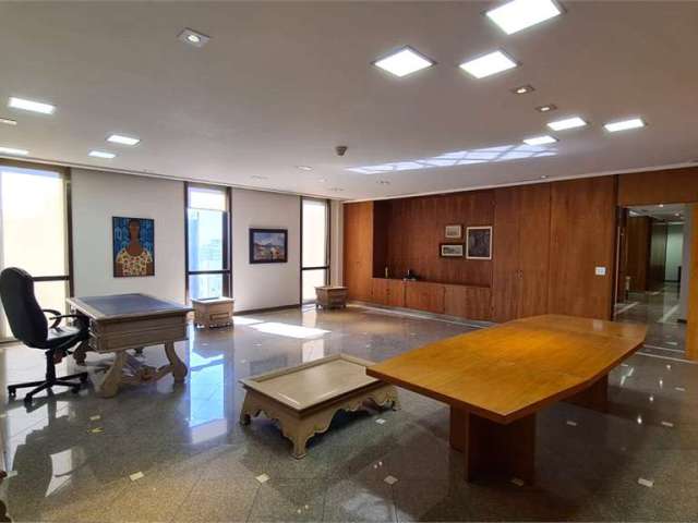 Sala Comercial na Avenida Paulista com 500m² - 11 salas 8 vagas