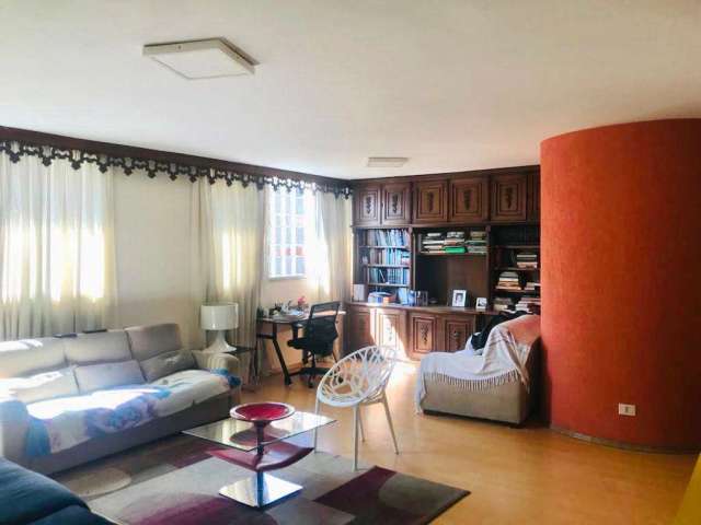 Apartamento e excelente localização na Bela Vista-180 m² 3 dorm. 1 suíte 2 vgs. Condomínio Reformado