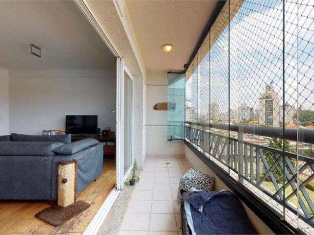 vila Mariana!!!Ótimo condomínio.  116 m² de área útil. 3 dorm, sendo 1 suíte,sala com varanda, 2 vag