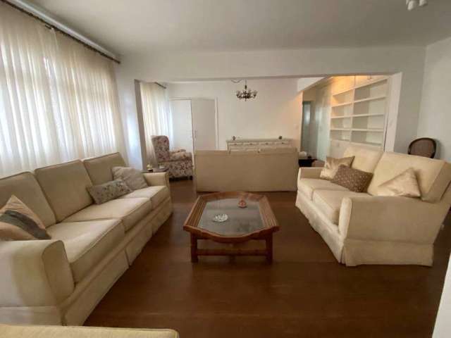 Apartamento 140 m² no coração dos Jardim America, semi mobiliado, 3 dormitórios, 1 suite.