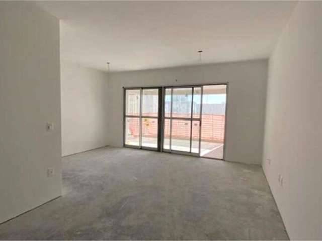 Apartamento a venda no Brooklin, a 200 m do Metrô, com 81 m2, terraço, 3 quartos (1 suíte) e 1 vaga.