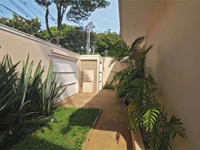 Casa-São Paulo-PACAEMBÚ | Ref.: REO676391