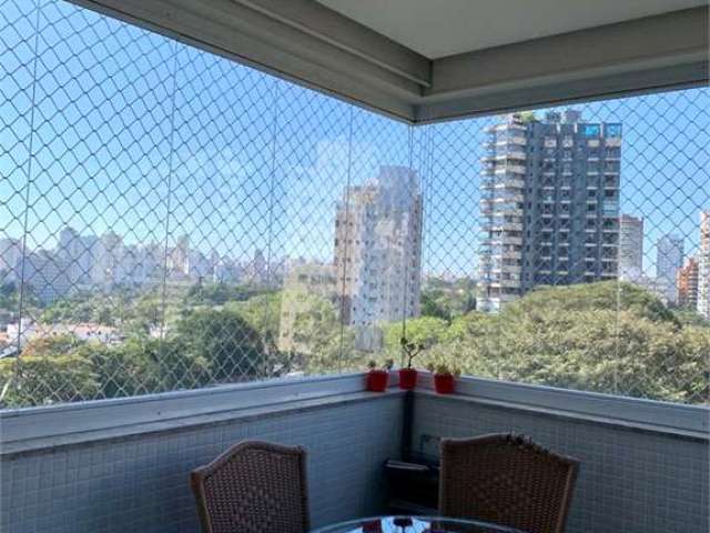 Apartamento-São Paulo-MOEMA | Ref.: REO744424