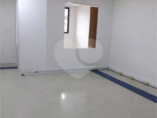 Sala comercial 300m² na saude