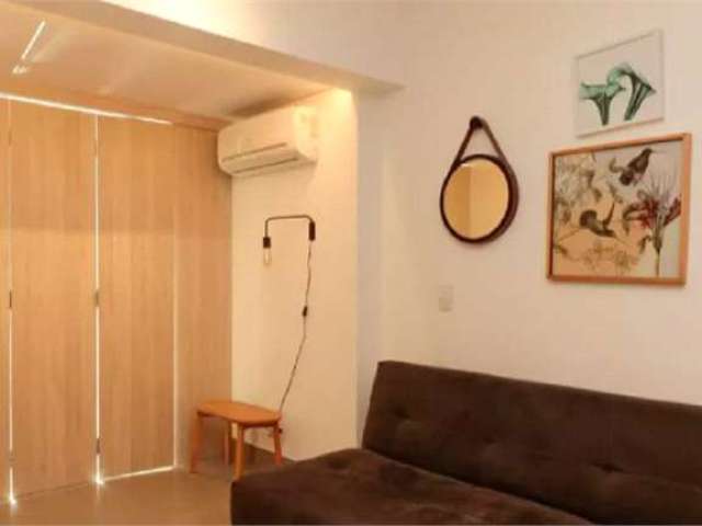 Apartamento novo com 1 dormitório e 1 vaga em Pinheiros.