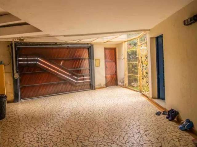 Casa 360m²  a venda na vila mariana