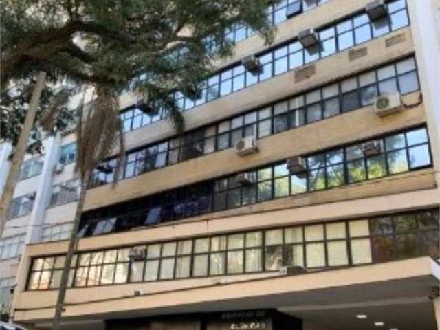 Consultório com 9 Quartos e 5 banheiros à Venda, 250 m²