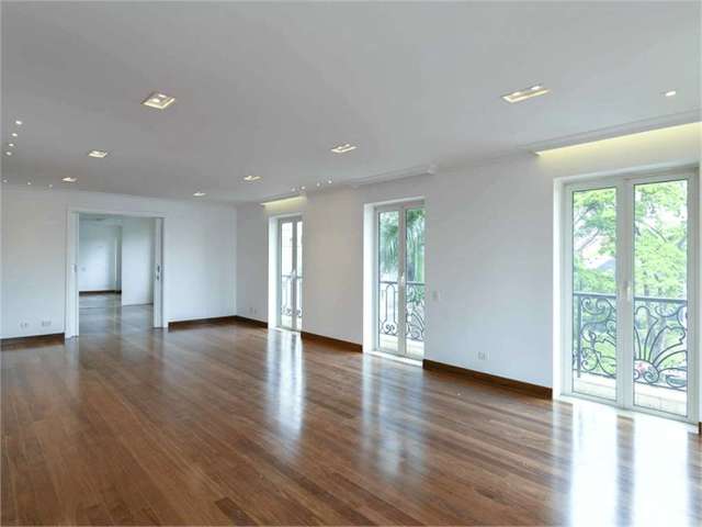 Excelente apartamento com 385m² no Jardim Paulista totalmente reformado!