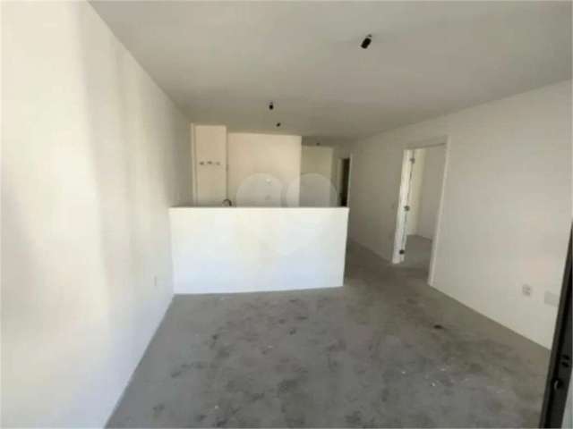 Apartamento à venda no Itaim com 44 m², 1 dormitório, 1 vaga, lazer!