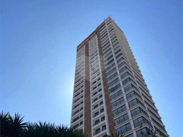 Apartamento com 375 m2, 4 suítes e 4 vagas, a venda em Moema Pássaros, com vista para o Ibirapuera