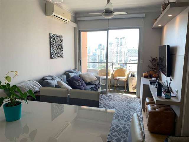 Apartamento na Vila Olímpia com 98m² de área útil, 2 vagas de garagem e lazer completo!