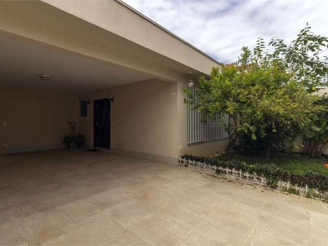 Casa Térrea à venda 300 m² de terreno