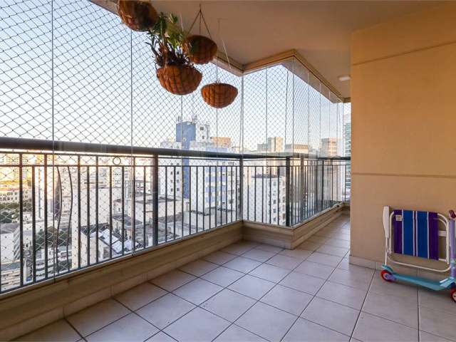 Apartamento com 136m² andar alto, 3 quartos sendo 2 suítes, vista livre - Condomínio com lazer