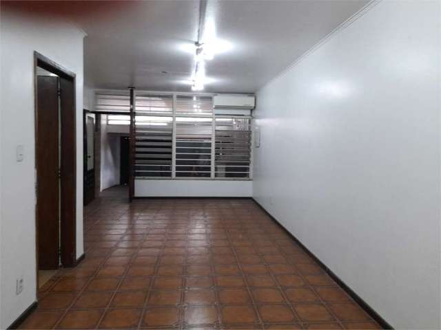 Casa residencial ou comercial na Rua Vereador José Diniz