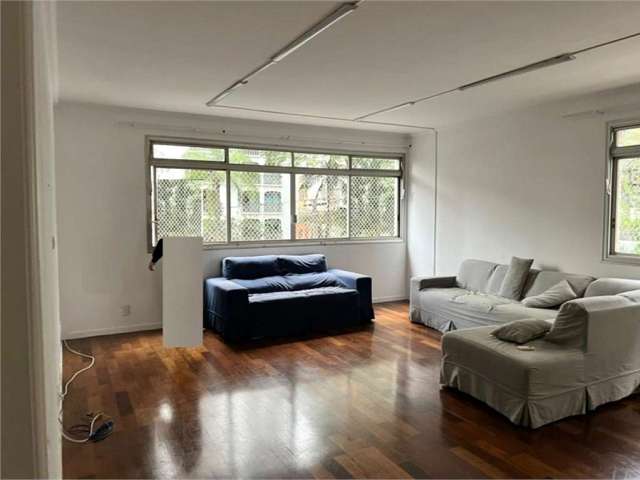 Apartamento na melhor localização do Jardins.